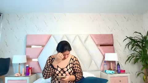 Snapshot of elizawiliamst chatting on November 2025 02:26:01 PM Eliza online show from November 2025 02:26:01 PM