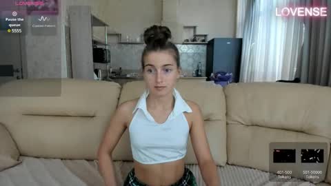 Snapshot of elizsweet chatting on March 2025 09:07:02 AM Eliz online show from March 2025 09:07:02 AM