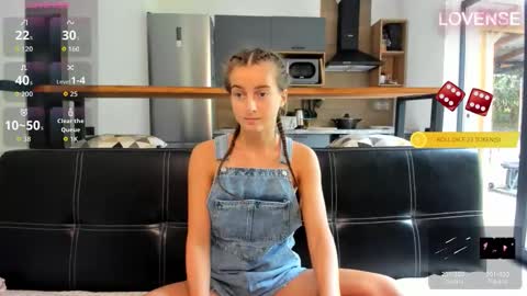 Snapshot of elizsweet chatting on October 2025 08:48:02 AM Eliz online show from October 2025 08:48:02 AM