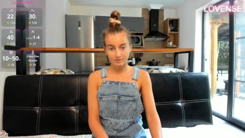 Snapshot of elizsweet chatting on October 2025 08:57:02 AM Eliz online show from October 2025 08:57:02 AM