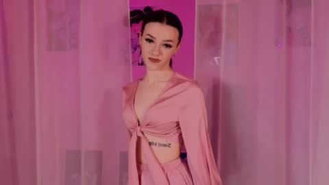 elizzza_ online show from February 2025 12:12:01 PM