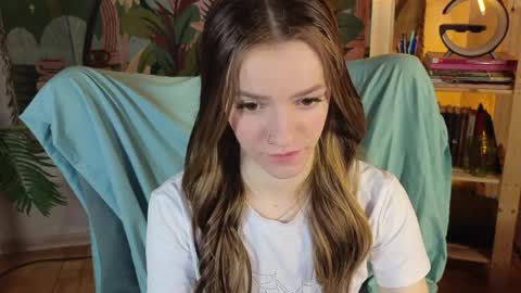 elizzza_ online show from April 2026 05:40:02 AM