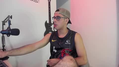 Snapshot of elkin_clark chatting on February 2026 01:51:02 PM Elkin Clark online show from February 2026 01:51:02 PM