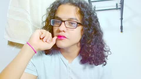 Diana online show from January 2025 12:39:02 PM