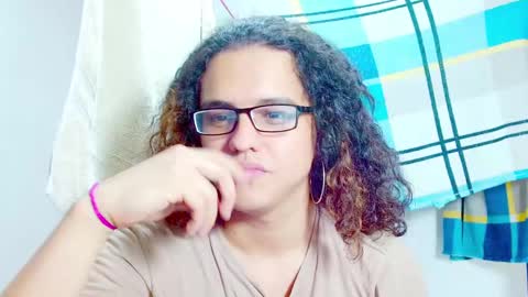 Diana online show from February 2025 06:40:02 PM