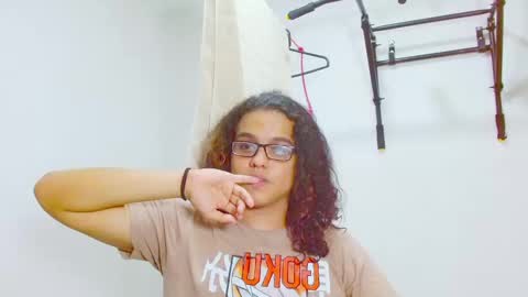 Diana online show from February 2025 12:19:02 AM