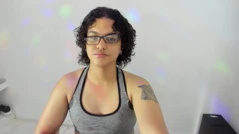 Diana online show from October 2025 01:42:02 PM