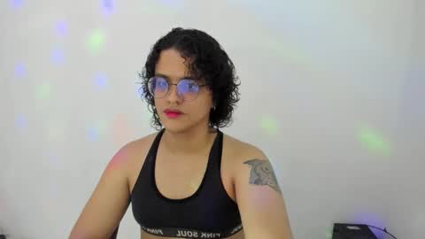 Diana online show from October 2025 07:23:01 PM