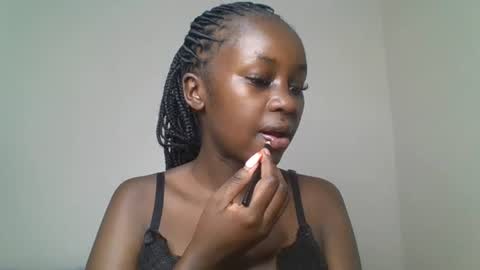 Snapshot of ella8_ chatting on July 2026 09:24:01 AM ella8_ online show from July 2026 09:24:01 AM