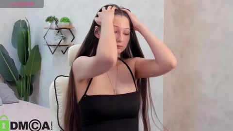 Ella online show from November 2025 01:39:01 AM