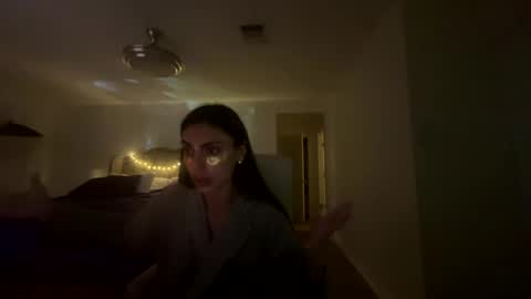 Snapshot of ella_ella_ella_ay chatting on October 2025 01:15:02 AM ella_ella_ella_ay online show from October 2025 01:15:02 AM