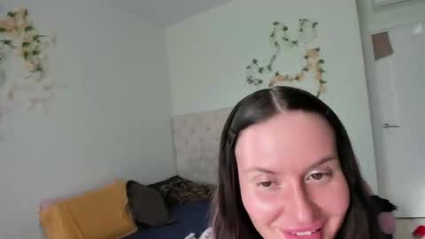 ELLA online show from April 2026 02:22:01 PM