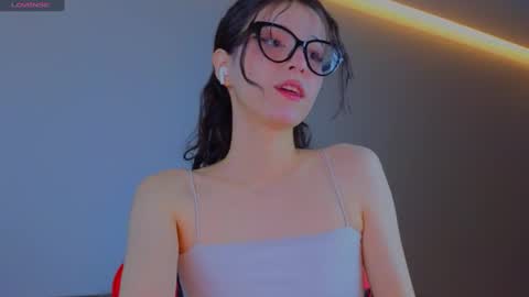 Snapshot of ella_hayes chatting on December 2024 10:29:01 PM Ella NEXT STREAM 1TH DECEMBER 1200 - 0800 AM AT MOSCOW TIME online show from December 2024 10:29:01 PM