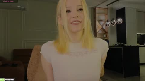 Snapshot of ella_hayes chatting on April 2026 11:39:02 PM Ella NEXT STREAM 1TH DECEMBER 1200 - 0800 AM AT MOSCOW TIME online show from April 2026 11:39:02 PM