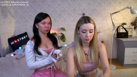 Snapshot of ella_knockers_xl chatting on December 2024 11:24:02 AM Ella NEXT STREAM 21 november online show from December 2024 11:24:02 AM
