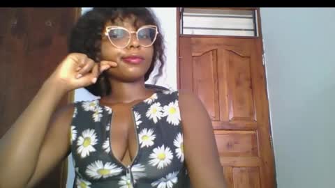 Ella online show from March 2025 05:49:02 AM