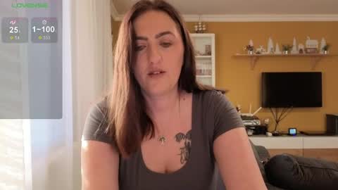 Ella  Max online show from April 2026 05:41:01 AM