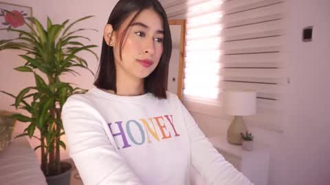 ELLA OWEN online show from January 2026 03:16:02 PM