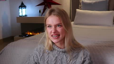 Ella online show from December 2024 05:57:01 PM