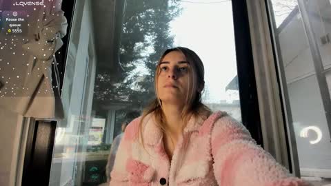 ella_vee online show from December 2025 07:14:02 AM