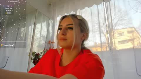 Snapshot of ella_vee chatting on March 2026 05:55:02 AM ella_vee online show from March 2026 05:55:02 AM