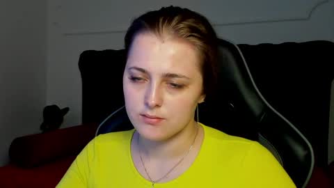 EllaBells online show from April 2026 05:19:01 AM