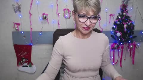 Snapshot of ellabonito chatting on January 2025 09:30:01 AM EllaBonito online show from January 2025 09:30:01 AM