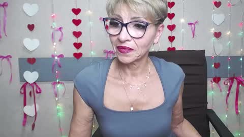 Snapshot of ellabonito chatting on January 2025 04:03:01 PM EllaBonito online show from January 2025 04:03:01 PM