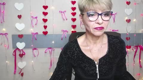 Snapshot of ellabonito chatting on January 2025 06:30:02 AM EllaBonito online show from January 2025 06:30:02 AM