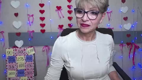 Snapshot of ellabonito chatting on February 2025 03:31:02 PM EllaBonito online show from February 2025 03:31:02 PM