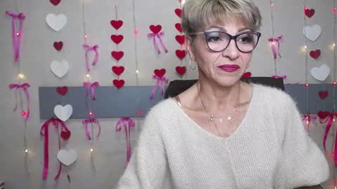 Snapshot of ellabonito chatting on February 2025 06:20:01 AM EllaBonito online show from February 2025 06:20:01 AM