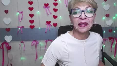 Snapshot of ellabonito chatting on March 2025 01:29:02 PM EllaBonito online show from March 2025 01:29:02 PM