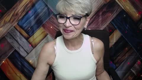 Snapshot of ellabonito chatting on October 2025 05:27:02 AM EllaBonito online show from October 2025 05:27:02 AM