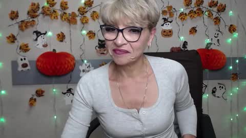 Snapshot of ellabonito chatting on October 2025 05:30:02 AM EllaBonito online show from October 2025 05:30:02 AM