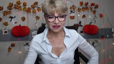 Snapshot of ellabonito chatting on November 2025 06:27:01 AM EllaBonito online show from November 2025 06:27:01 AM