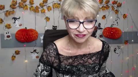 Snapshot of ellabonito chatting on November 2025 06:23:02 AM EllaBonito online show from November 2025 06:23:02 AM