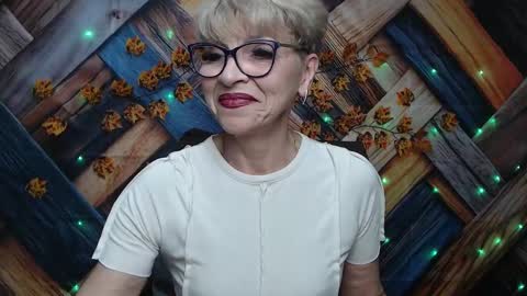 Snapshot of ellabonito chatting on November 2025 06:24:01 AM EllaBonito online show from November 2025 06:24:01 AM