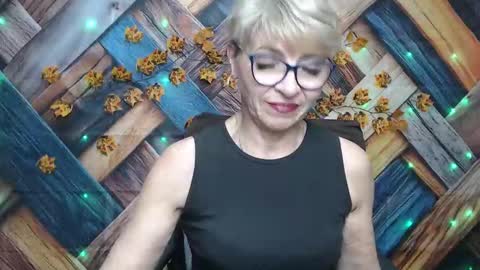 Snapshot of ellabonito chatting on November 2025 06:46:02 AM EllaBonito online show from November 2025 06:46:02 AM