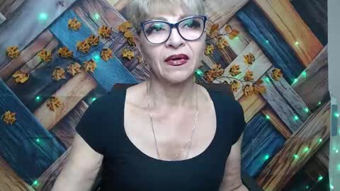 Snapshot of ellabonito chatting on November 2025 06:39:03 AM EllaBonito online show from November 2025 06:39:03 AM