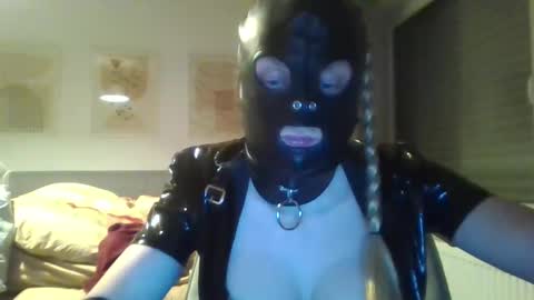 elladwt online show from January 2025 10:37:01 PM