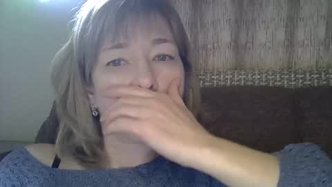 ellajohnsonx online show from March 2025 05:17:02 PM