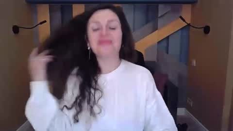 EllaLongs online show from November 2025 12:37:02 PM