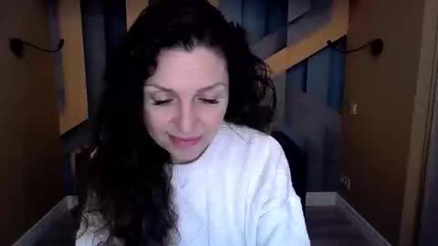 EllaLongs online show from February 2026 12:39:02 PM