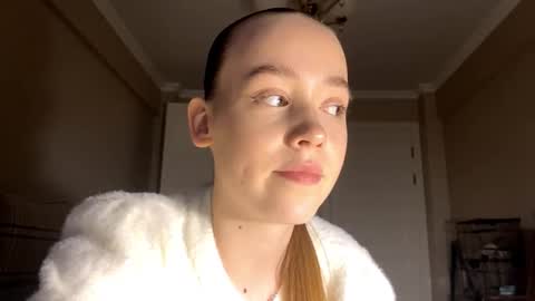 Snapshot of ellamenas chatting on September 2025 03:24:01 PM Ella online show from September 2025 03:24:01 PM