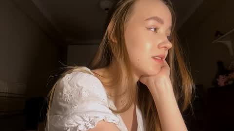 Snapshot of ellamenas chatting on October 2025 07:12:01 PM Ella online show from October 2025 07:12:01 PM