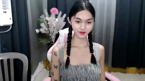 Snapshot of ellamiller69 chatting on April 2026 03:01:02 PM ELLA online show from April 2026 03:01:02 PM