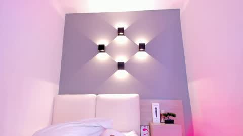 Ella online show from January 2025 10:02:01 AM