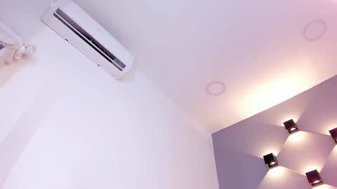 Ella online show from February 2025 10:59:01 AM