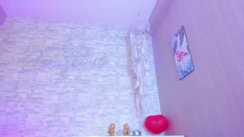 Ella online show from February 2025 10:58:01 AM