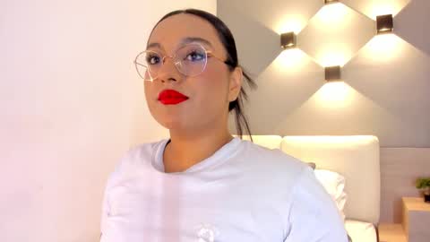 Ella online show from October 2025 11:21:02 AM